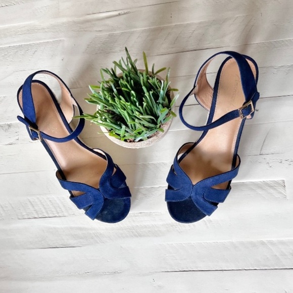 SOLD American Eagle 11 Navy Blue Espadrille Wedge Sandals - Picture 11 of 14